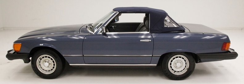 Cabriolet in Morgantown, United States 5 - 13412307