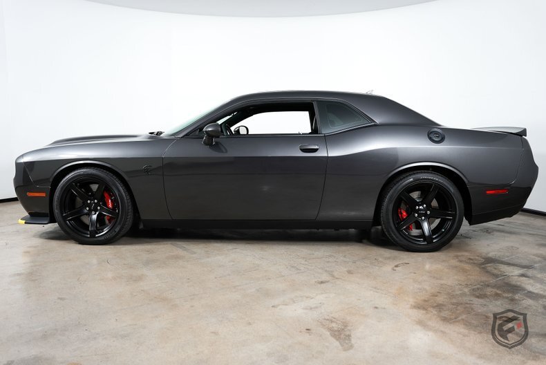 2022 DODGE CHALLENGER SRT HELLCAT  SUPERCHARGED V8  8-SPD  PLUS PACKAGE  CLEAN!! in Chatsworth, United States 5 - 13411478
