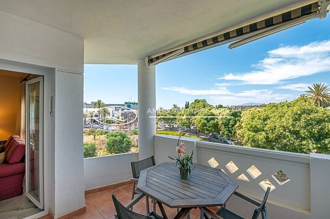 Apartment in Puerto Banus, Marbella, Spain 5 - 13412782