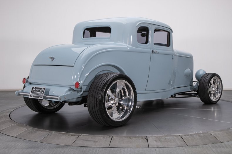 Coupe in Charlotte, United States 5 - 13411947
