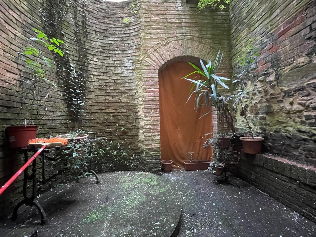 Historic Center, Siena, Tuscany 2 - 13412135