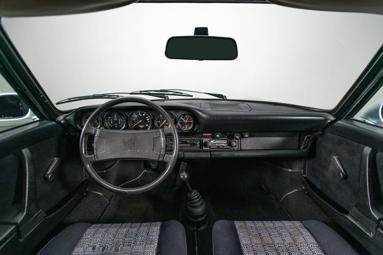 Coupe in Charlotte, United States 3 - 13411793