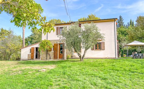 Villa in Montescudaio, Tuscany, Italy 1