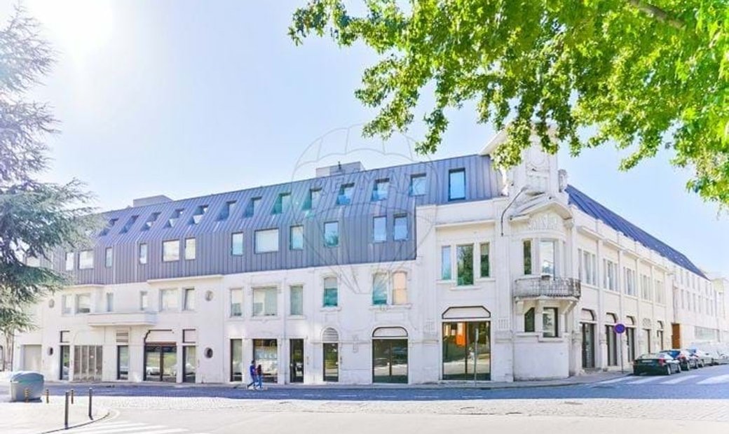 Condo/Apartment T3 For Sale In Bonfim, In Porto, Distrikt Porto