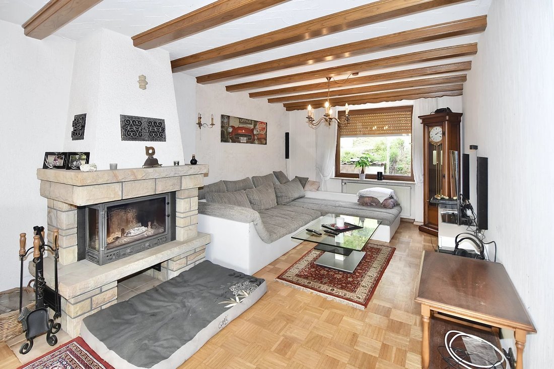 Ralingen House In Ralingen, Rhineland Palatinate, Germany For Sale