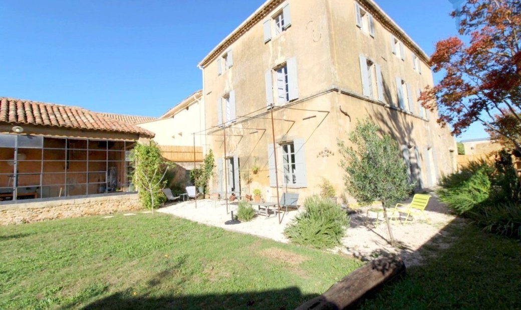 For Sale Gard (30) Sublime Mansion En Laudun L'ardoise, Occitania
