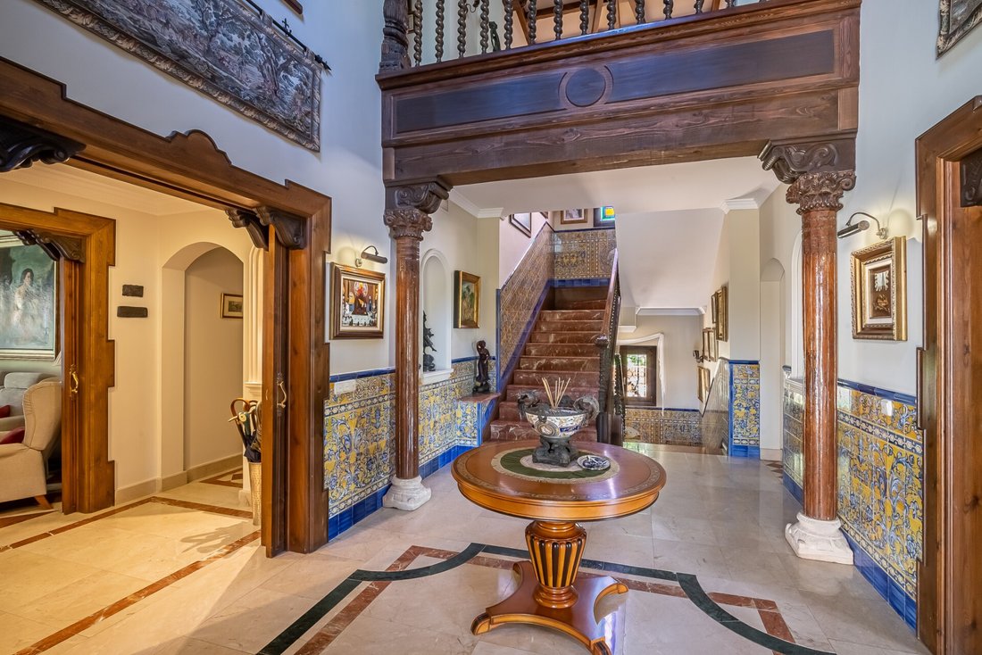 Villa in Marbella, Andalusia, Spain 4 - 11991993