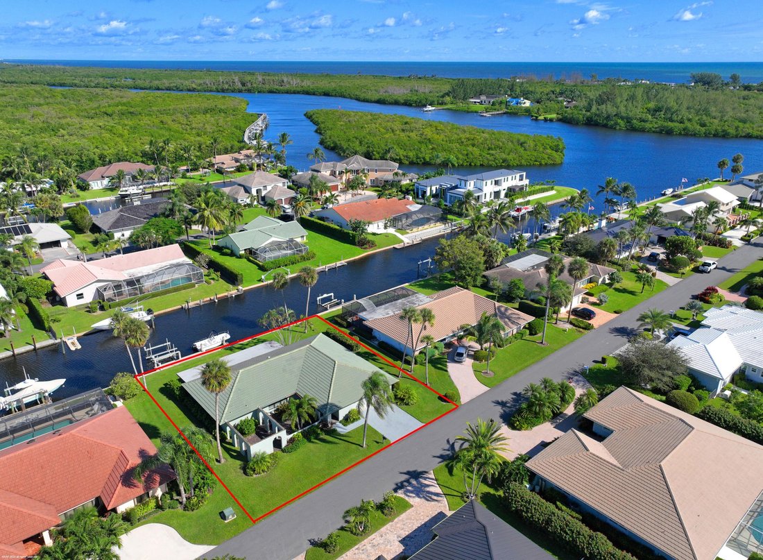 Florida Waterfront Living At Its Finest In Hobe Sound, Florida, United