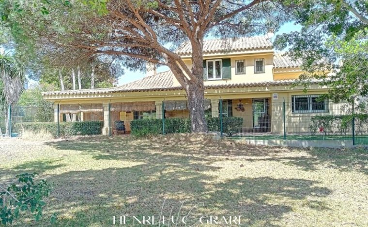 House for sale - Conil de la Frontera - central location - Holidaydelaluz