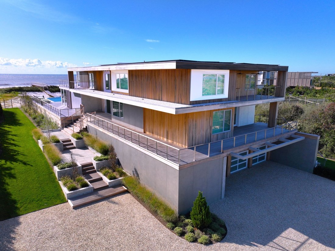Immaculate New 3 Level Oceanfront Modern In Quogue, New York, United