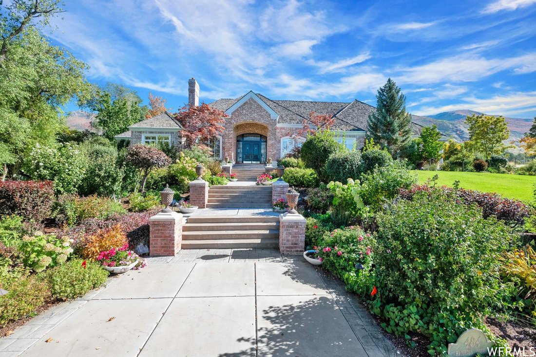 6 Bedrooms Single Family Detached In Kaysville, Utah, United States For