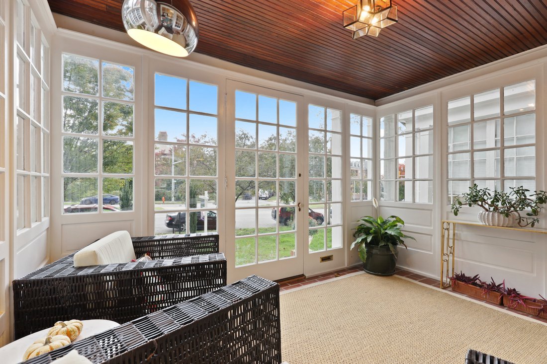 Roland Park Colonial Townhouse In Baltimore, Maryland, United States