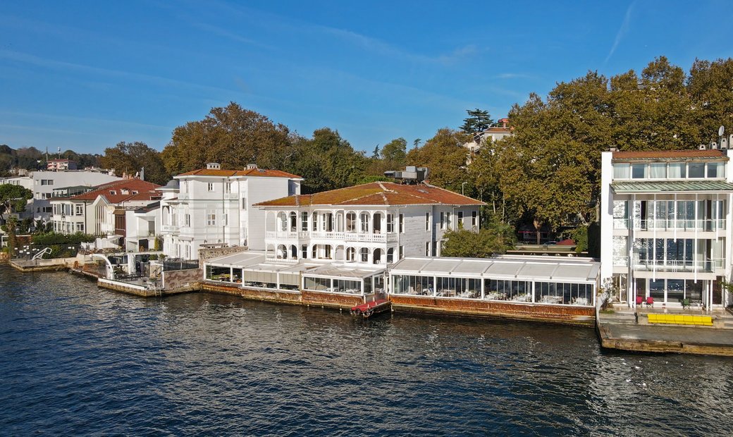 Yeniköy Yali In İstanbul, İstanbul, Turkey For Sale (13420186)