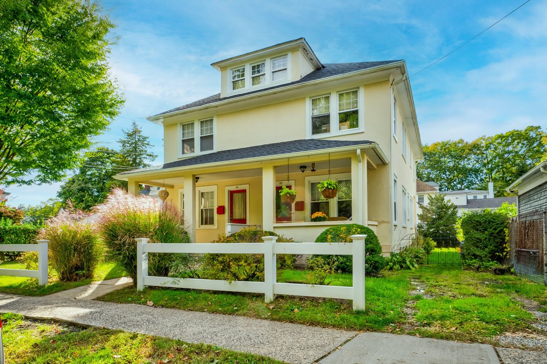 33 35 Ivy Street Oyster Bay Ny - 1100xxs