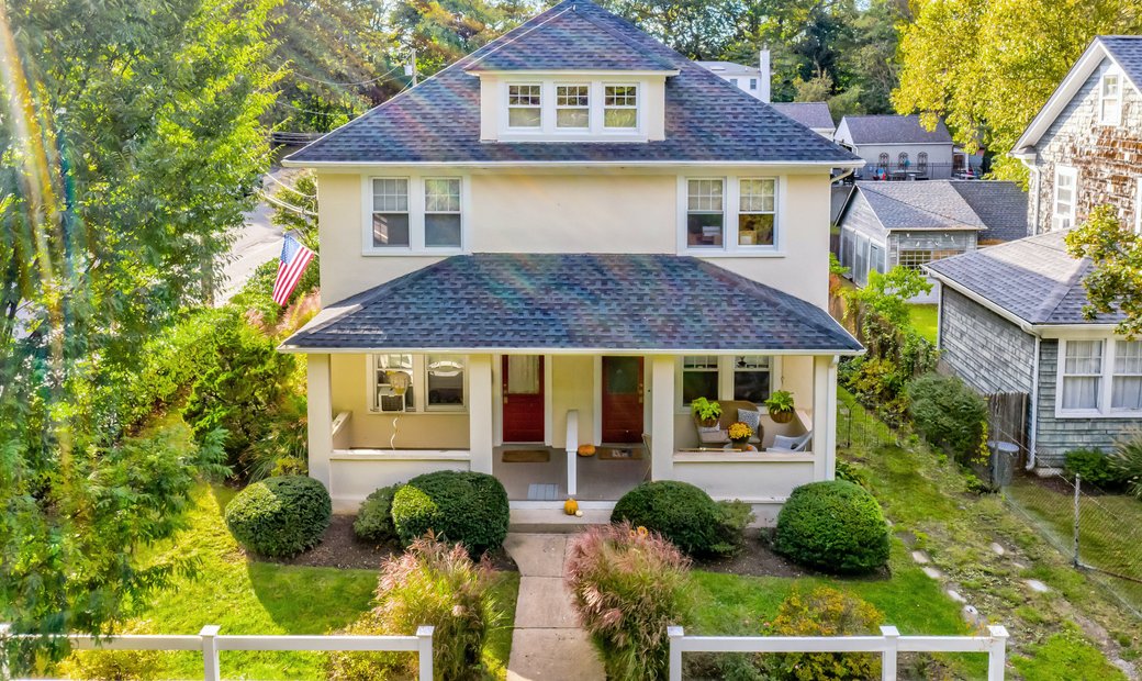 33 35 Ivy Street, Oyster Bay, Ny, In Upper Brookville, New York, United