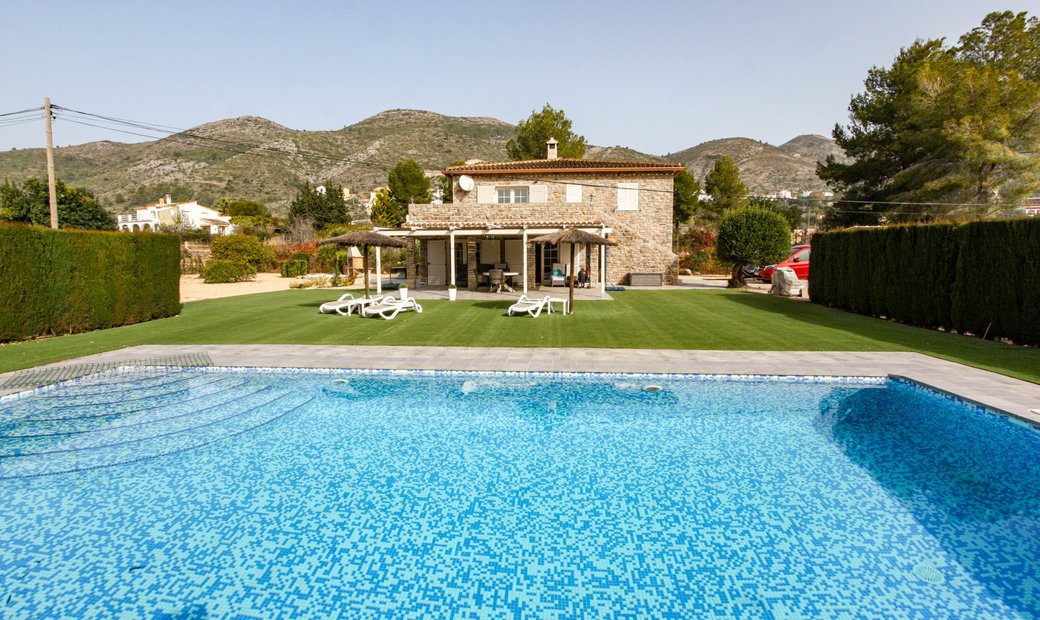 Jalon Valley Villa In Jalón, Valencian Community, Spain For Sale (13421560)