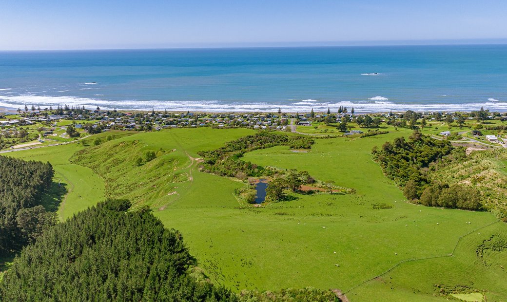 Elevations At Riversdale Beach In Riversdale Beach, Wellington, New