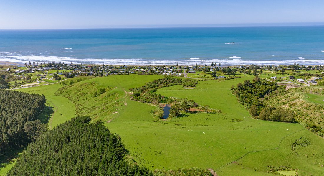 Elevations At Riversdale Beach In Riversdale Beach, Wellington, New