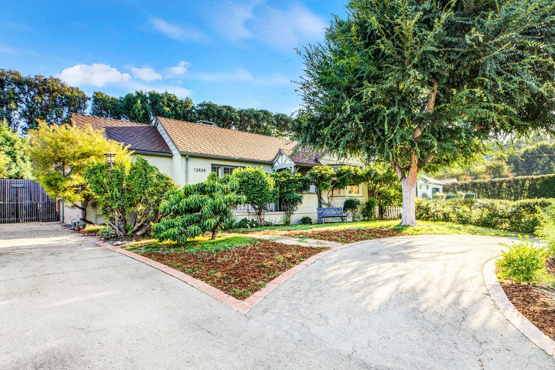 12838 Halkirk St In Los Angeles, California, United States For Sale