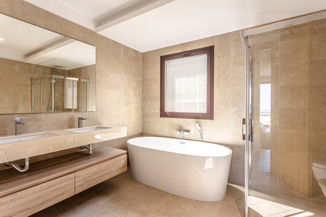 Villa in Marbella, Andalusia, Spain 4 - 13422071