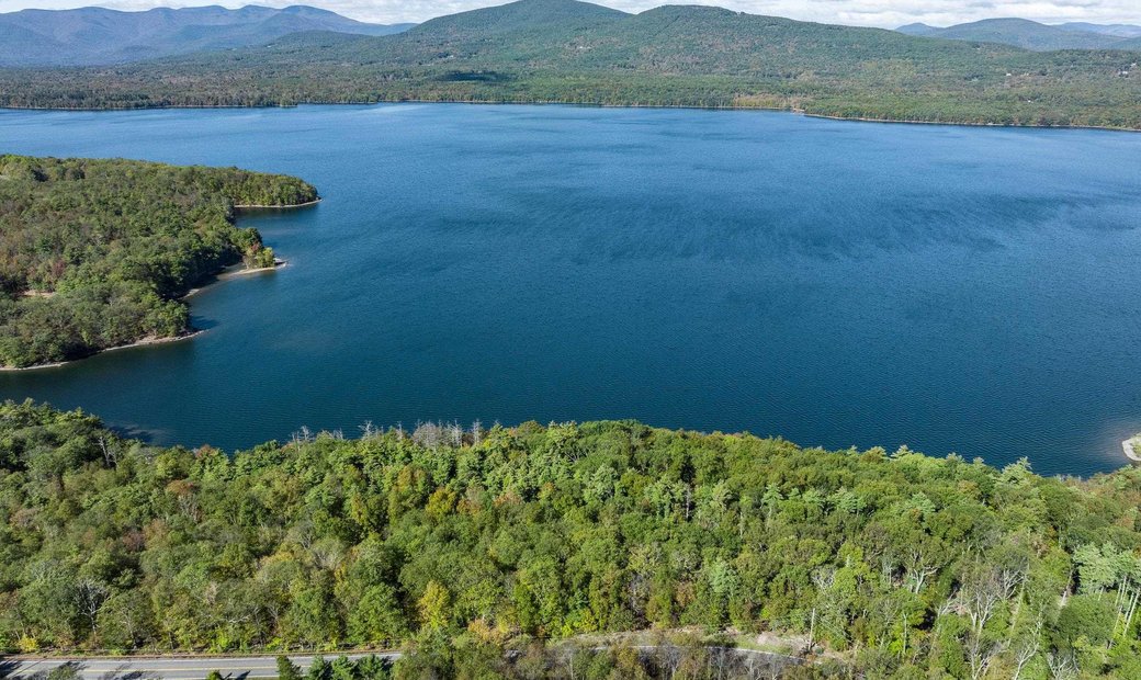 1099 Route 28 A, West Hurley, Ny En West Hurley, Nueva York, Estados Unidos En Venta (13421067)