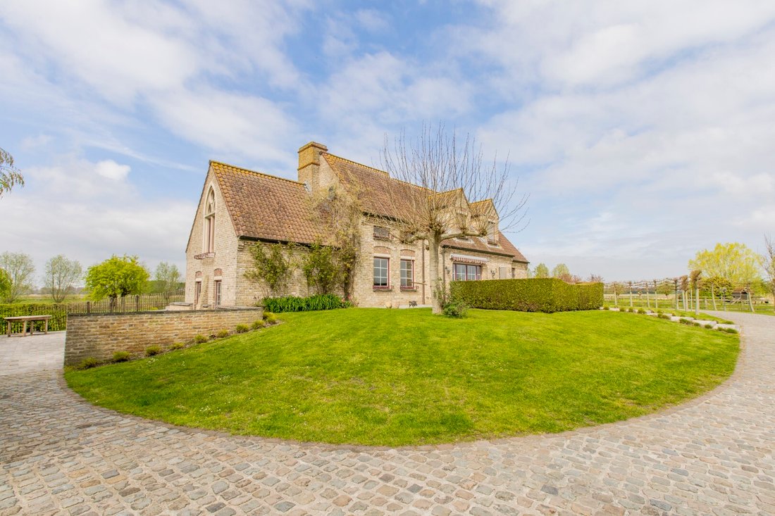 Country House On Magnificent Estate In Dudzele In Bruges, Flanders
