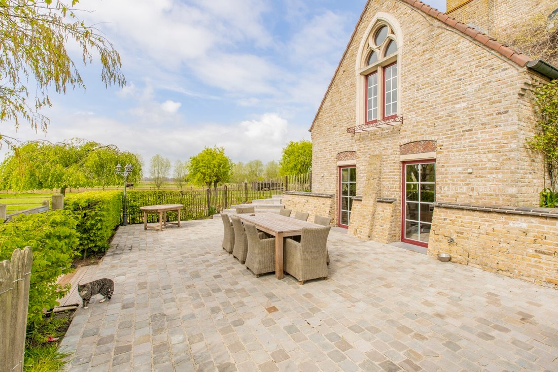 Country House On Magnificent Estate In Dudzele In Bruges, Flanders