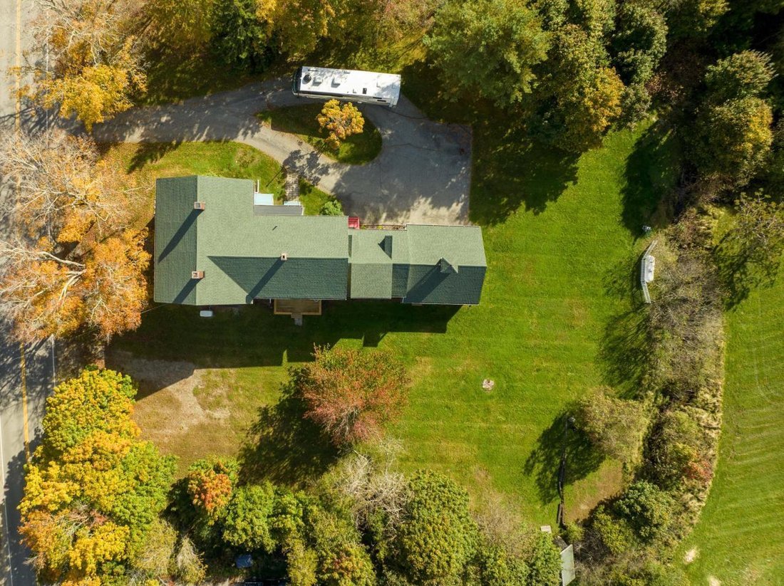 6 Bedrooms Single Family Detached In Roque Bluffs, Maine, United States