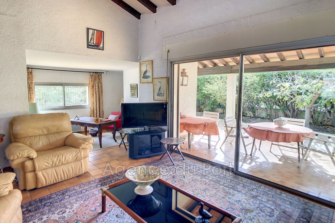 Vente Villa 5 Pièce(s) In Saint Cyprien Plage, France For Sale (13425412)