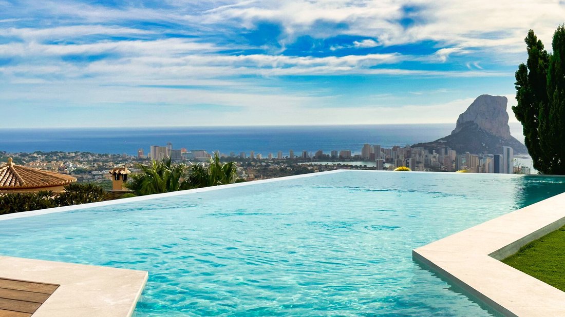 Calpe Houses / Villas In Calp, Valencian Community, Spain For Sale