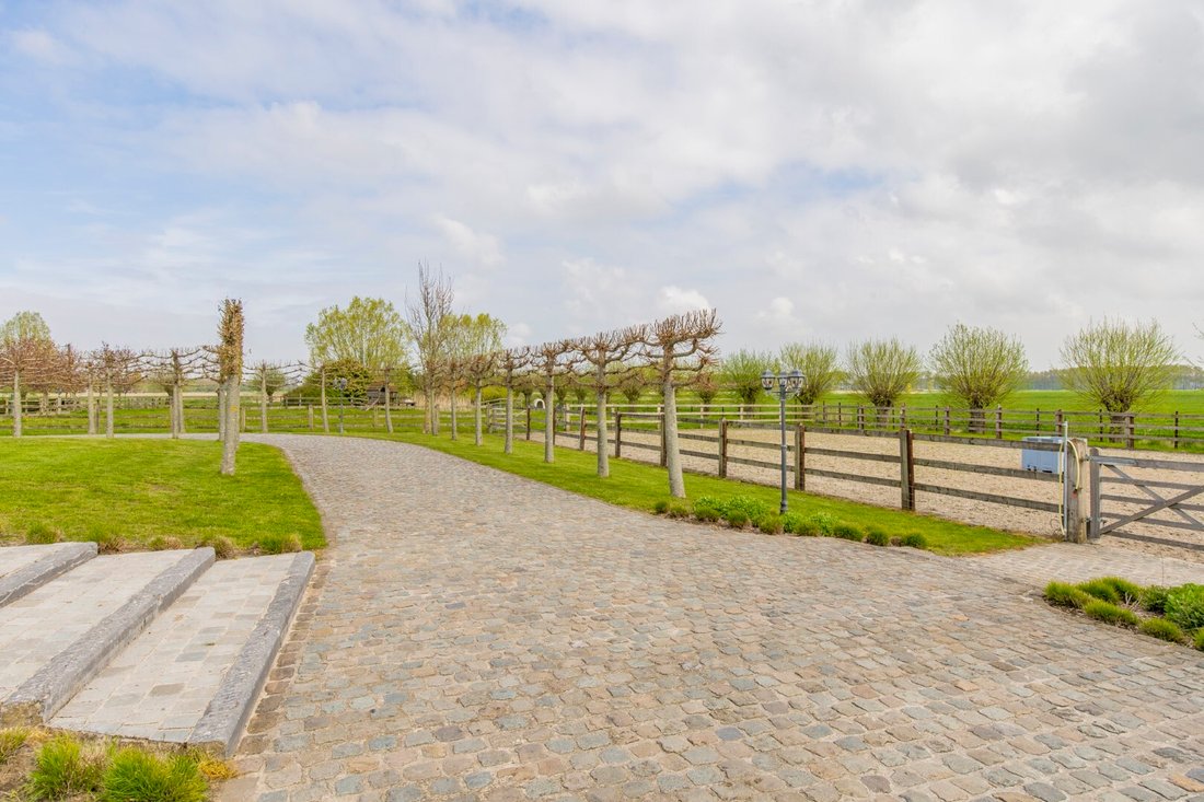 Country House On Magnificent Estate In Dudzele In Bruges, Flanders
