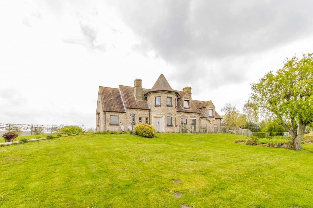 Country House On Magnificent Estate In Dudzele In Bruges, Flanders