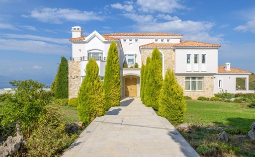 Villa in Oropos, Attica, Greece 1