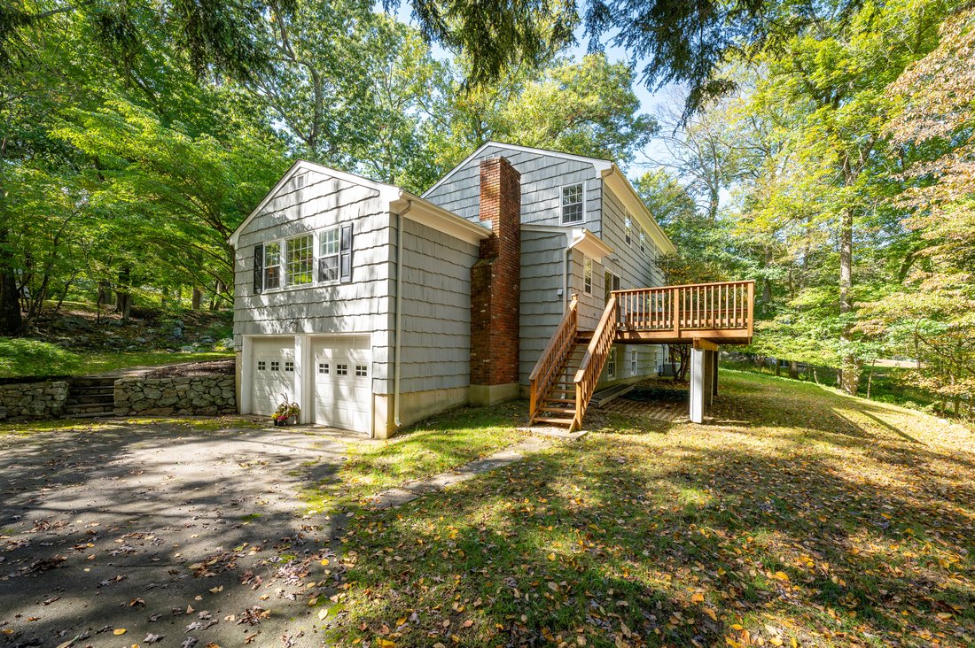 222 Shelter Rock Road In Stamford, Connecticut, United States For Sale