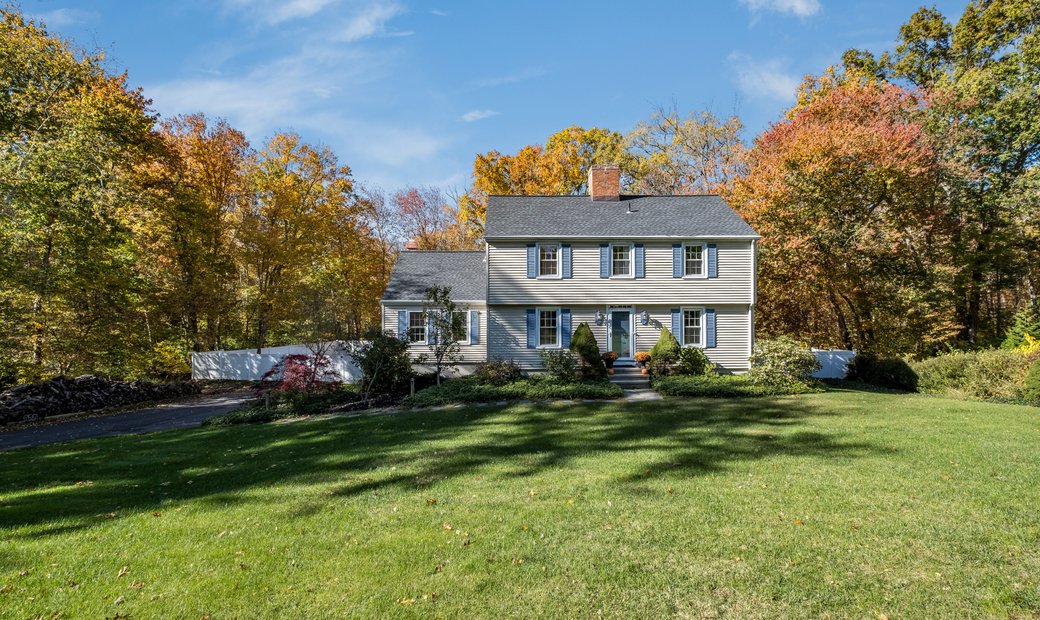 20 Milestone Lane In Killingworth, Connecticut, United States For Sale