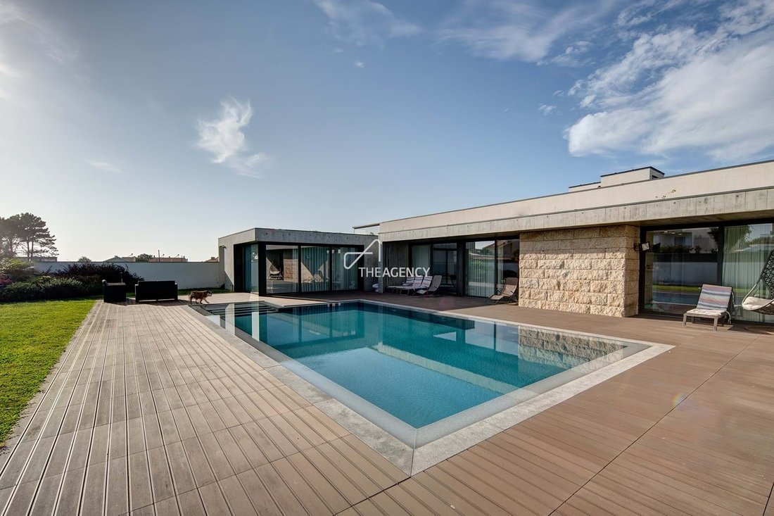 Villa in Canidelo, Porto District, Portugal 2 - 13396826