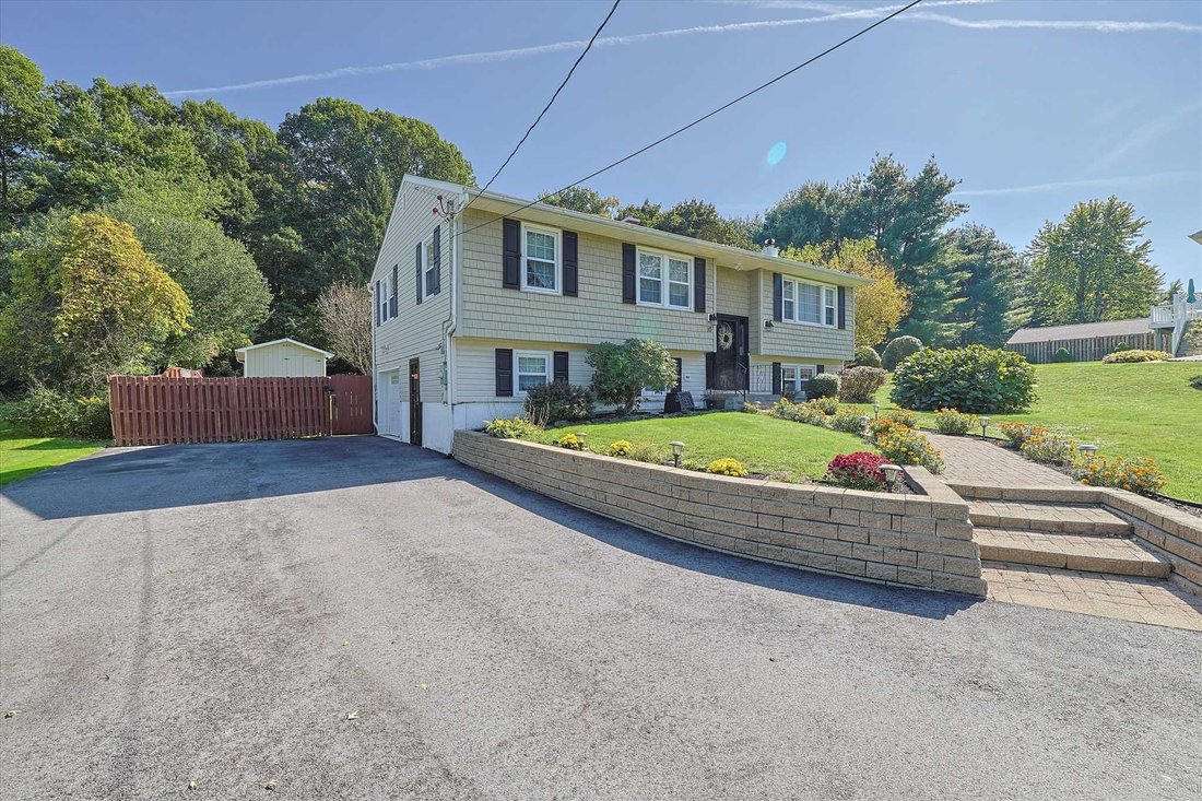 10 Pippin Lane, Wappinger, Ny In Wappingers Falls, New York, United