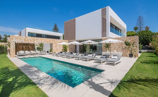 Villa in San Pedro de Alcantara, Andalusia, Spain 1