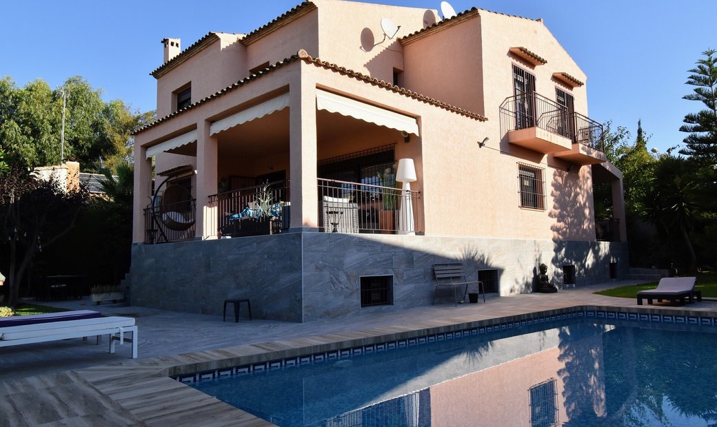 La Eliana Villa In L'eliana, Valencian Community, Spain For Sale (13333252)