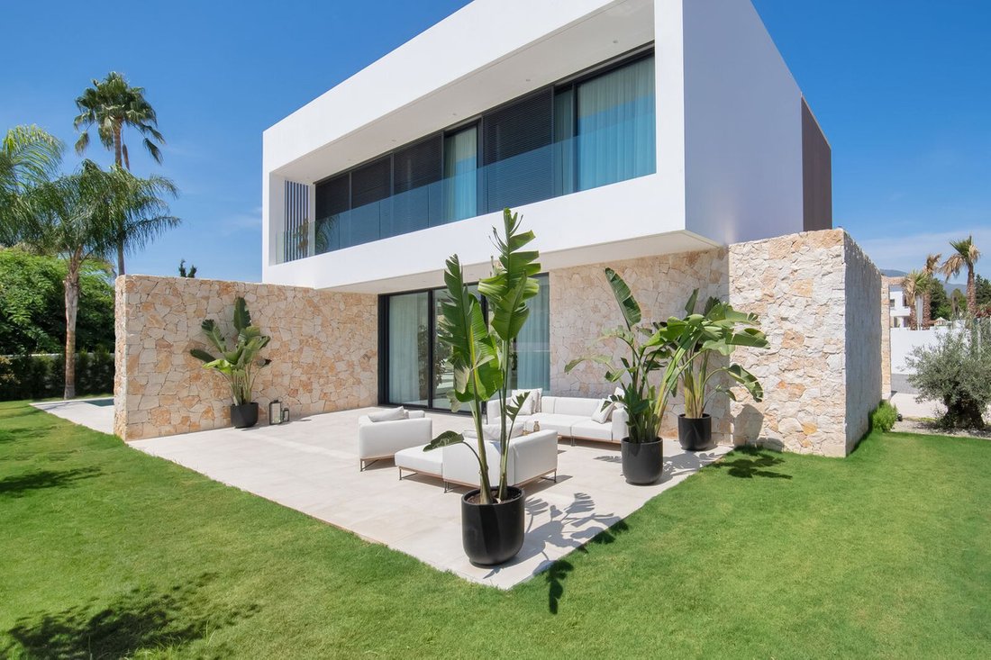 Villa in San Pedro de Alcantara, Andalusia, Spain 3 - 13430268