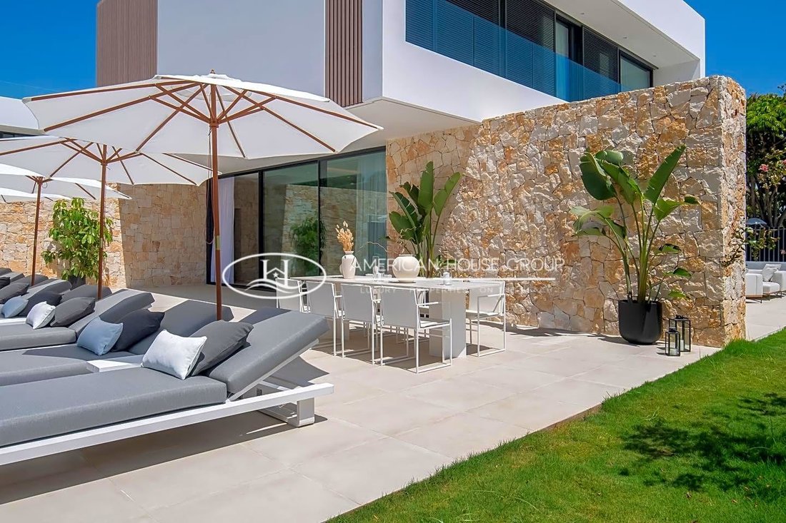 Villa in San Pedro de Alcantara, Andalusia, Spain 4 - 13432962