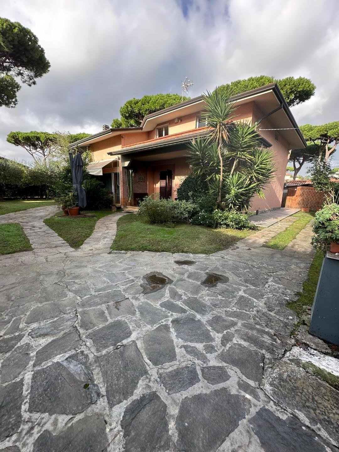 Villa in Cinquale, Montignoso, Tuscany 4 - 13431391