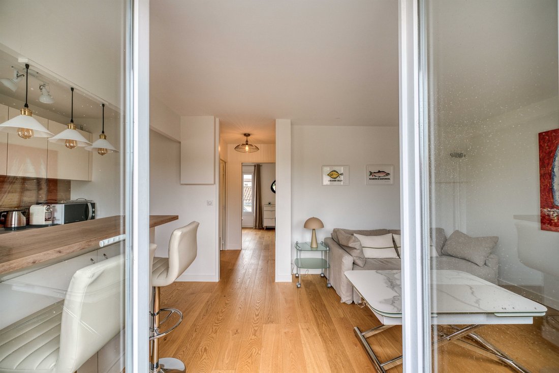 Apartment In La Rochelle, Nouvelle Aquitaine, France For Sale (13433413)