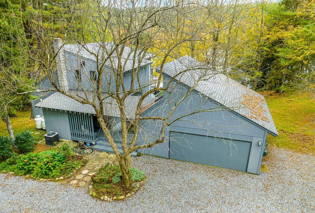 2728 Salt Point Turnpike, Clinton, In Clinton Corners, New York, United