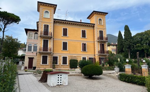 Appartement à Gardone Riviera, Lombardie, Italie 1