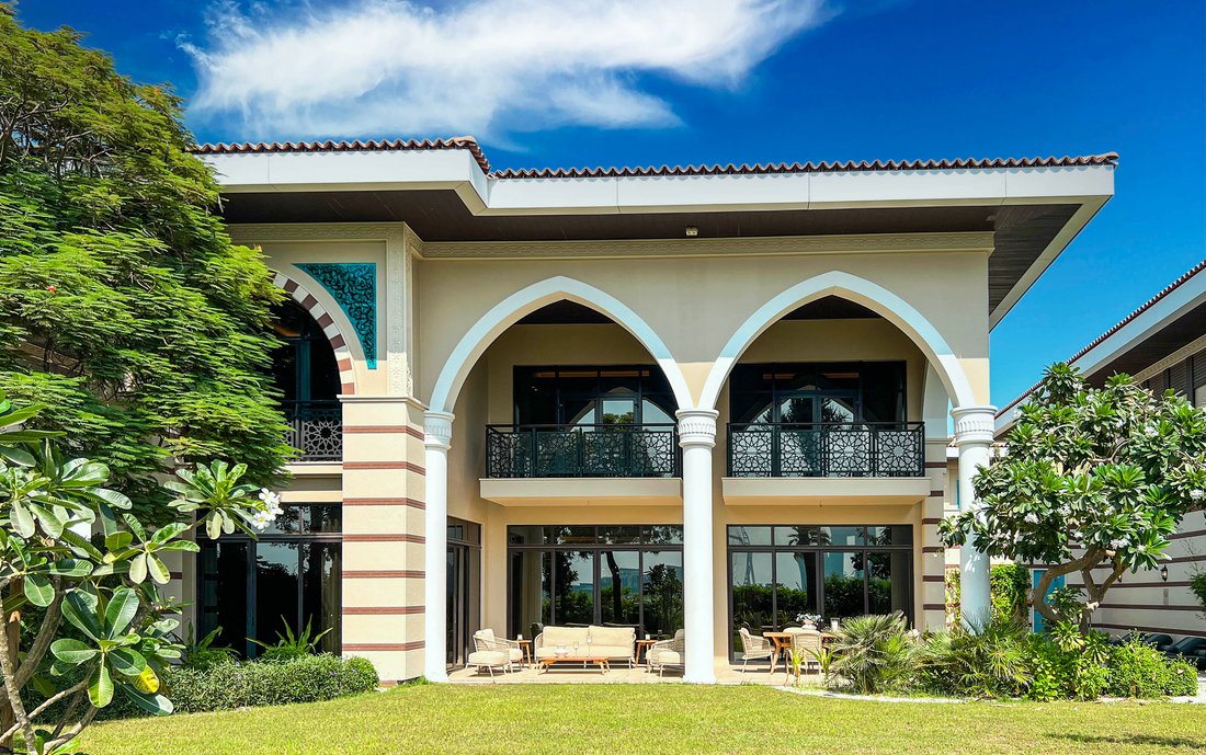 Villa in Dubai, United Arab Emirates 1 - 13436020