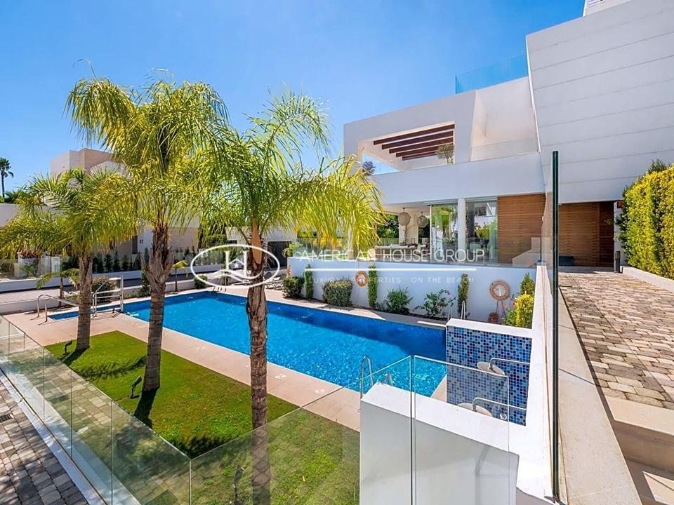 Villa a San Pedro de Alcántara, Andalusia, Spagna 1 - 13432956