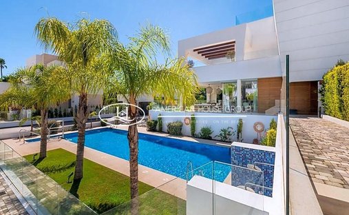 Villa a San Pedro de Alcántara, Andalusia, Spagna 1