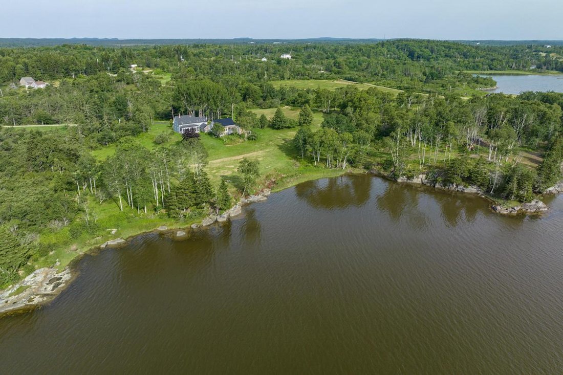 3 Bedrooms Single Family Detached In Jonesport, Maine, United States