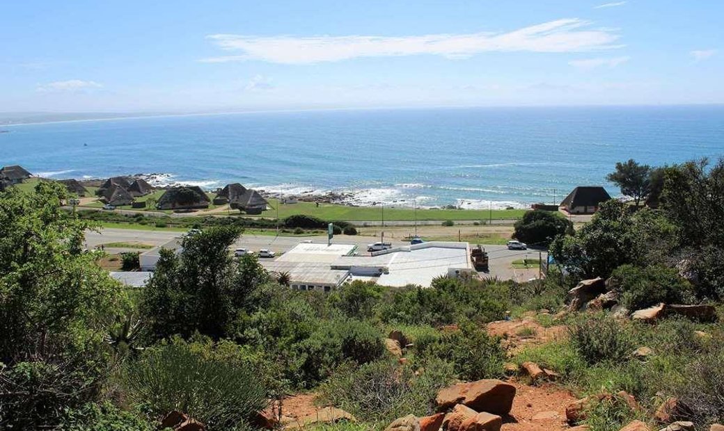 Prime Development Land With Spectacular Views And In Mossel Bay, South